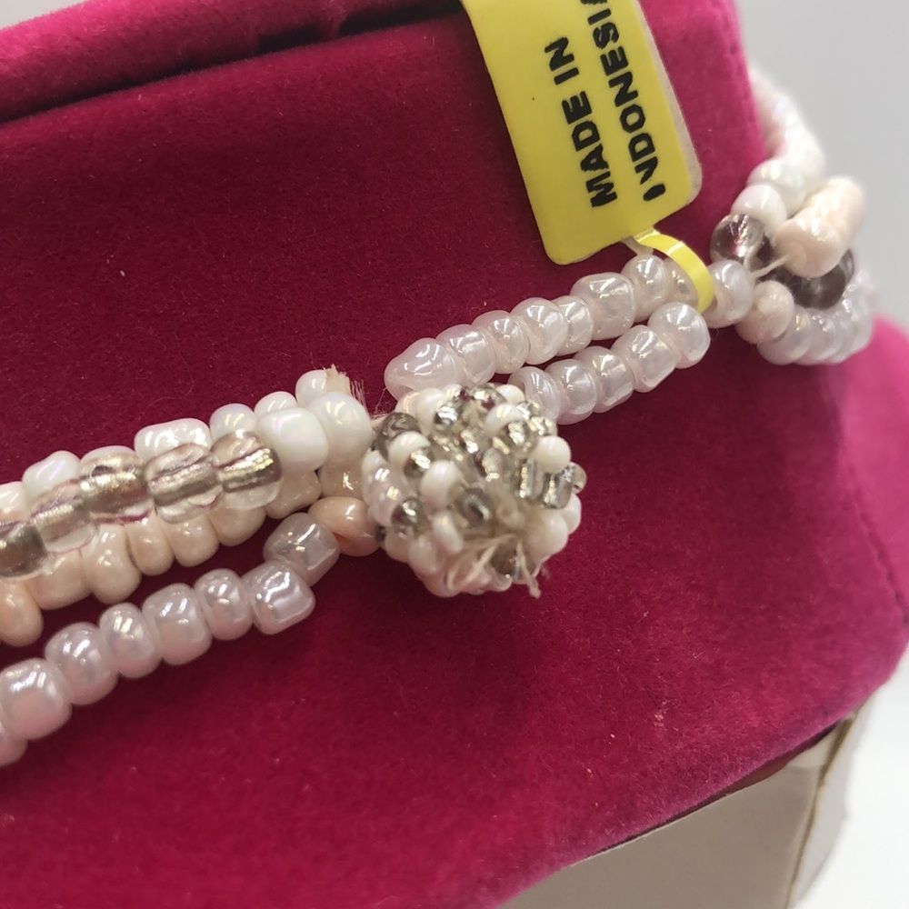 White/Blush/Silver 10-stranded glass beaded necklace and earring set. 21” long - Picture 4 of 6